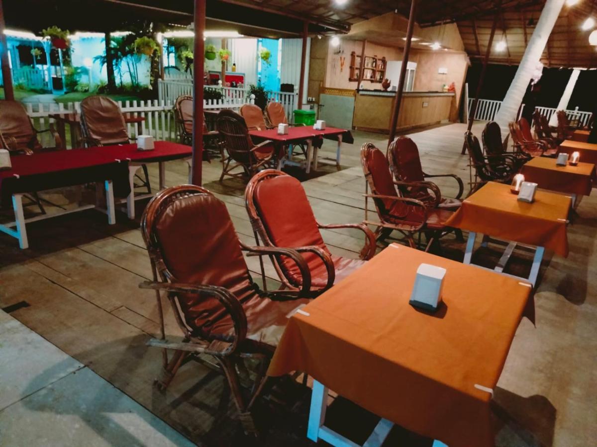 Anthy'S Guesthouse And Restaurant Бенаулим Экстерьер фото